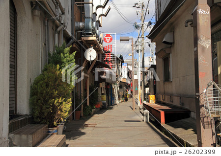 松本ナワテ通りの路地 26202399