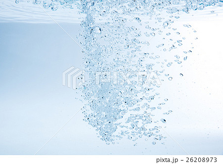 水中の泡 26208973
