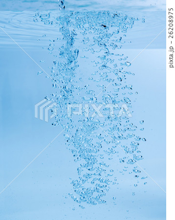 水中の泡 26208975