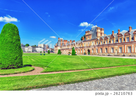 Suburban Chateau Fontainbleau 26210763