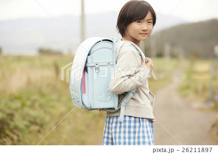 田舎暮らしの子供 26211897