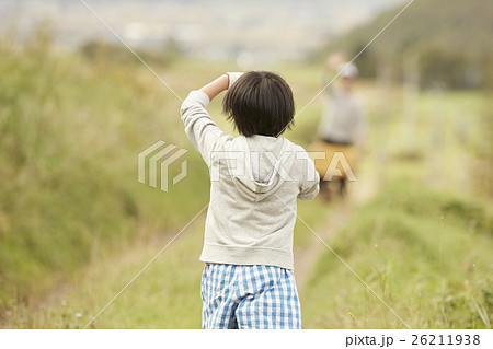 田舎暮らしの子供 26211938