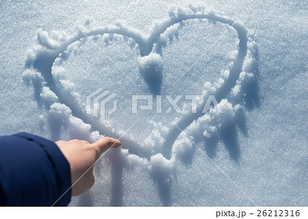 雪のハート 26212316