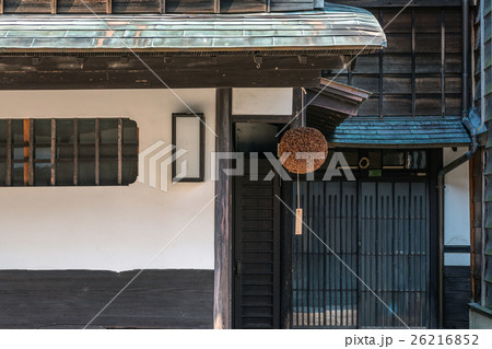 軒先の杉玉 26216852