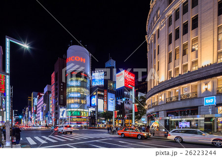 東京 銀座四丁目交差点の風景の写真素材