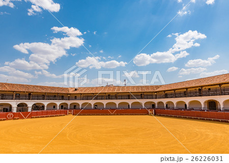 世界遺産　スペイン　水銀の遺産アルマデン　闘牛場 26226031