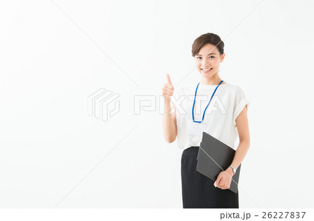 ビジネス 20代女性(白背景) ビジネス 20代女性(白背景) 26227837