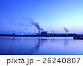秋田港と工場 26240807