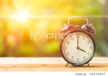 Retro 4 o'clock and Morning sun 26241947