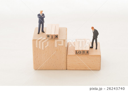 勝者と敗者 26243740