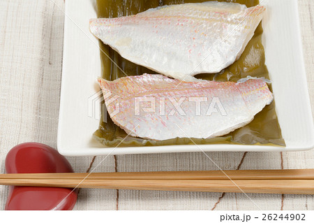 小鯛の昆布締め 小鯛の昆布締め 26244902