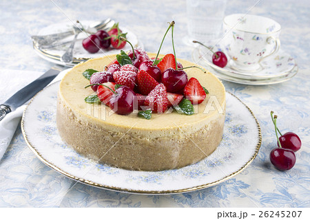 Cheesecake with Fresh Fruits 26245207