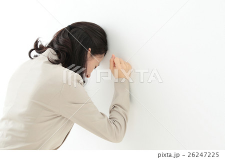 疲れるビジネスウーマン 26247225