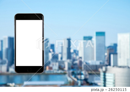 スマホ　携帯電話　スマートフォン　都市風景　東京　不動産イメージ 26250115