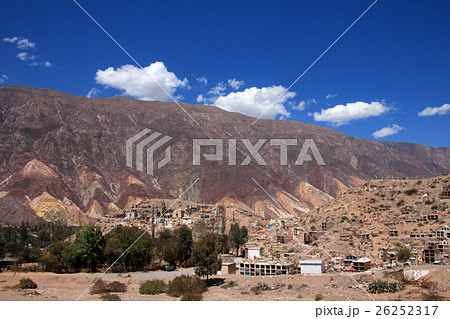 Cemetery in Humahuaca valley, Jujuy, Argentina 26252317