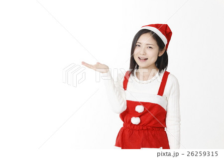 サンタに変装した若い女性 26259315