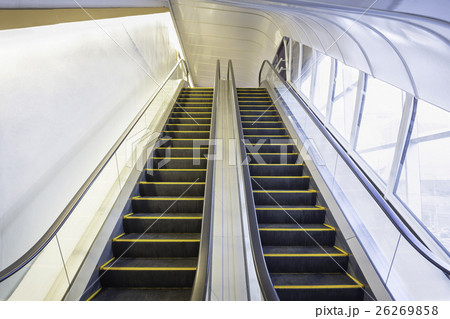 escalator 26269858