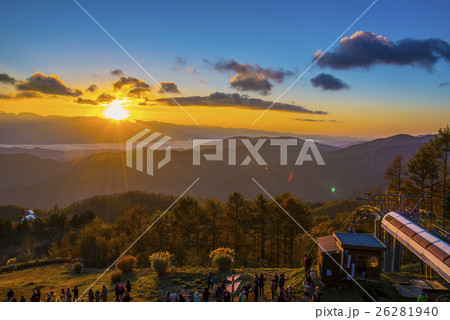 朝陽が昇る 朝陽が昇る 26281940