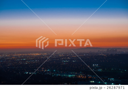 Twilight Los Angeles, California, 夕闇に包まれるロスアンジェルス Twilight Los Angeles, California, 夕闇に包まれるロスアンジェルス 26287971