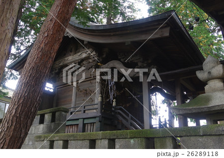 信州 安曇野 池田町の渋田見諏訪神社 大隅流の彫刻が見事な江戸時代の本殿 左俯瞰横 信州 安曇野 池田町の渋田見諏訪神社 大隅流の彫刻が見事な江戸時代の本殿 左俯瞰横 26289118