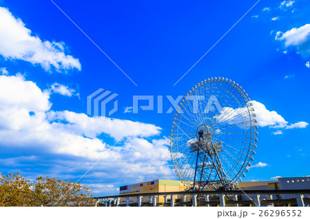 観覧車と青空 観覧車と青空 26296552