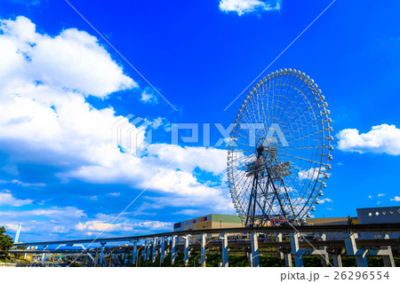 観覧車と青空 観覧車と青空 26296554