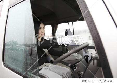 女性バス運転士イメージ 女性バス運転士イメージ 26303201