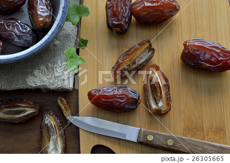 デーツ／ナツメヤシ 26305665