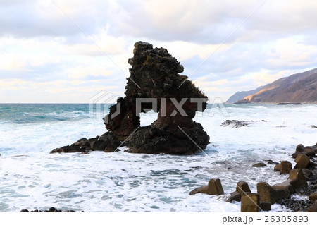 窓岩と海岸線・せたな町 窓岩と海岸線・せたな町 26305893