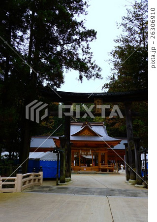 穂高神社の大鳥居 26306910