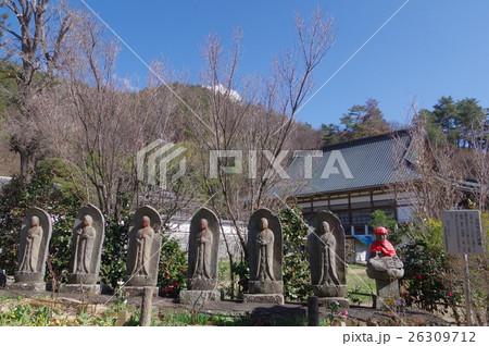 信州　松本の寺院　玄向寺　旧参道の六地蔵　松本藩主の菩提寺　槍ヶ岳開山　播隆上人の修業した寺 26309712