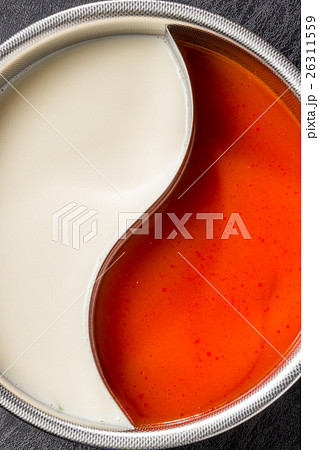 中華火鍋用専用鍋　 Chinese hotpot negative and positive 26311559