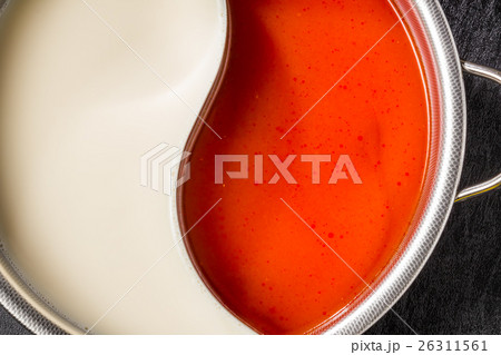 中華火鍋用専用鍋　 Chinese hotpot negative and positive 26311561