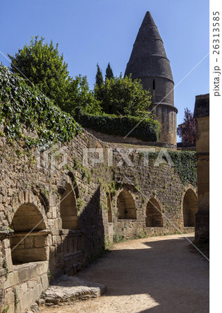 Lanterne-des-Morts - Sarlat - France Lanterne-des-Morts - Sarlat - France 26313585