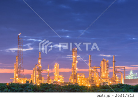 Luminosity of oil refinery plant. 26317812