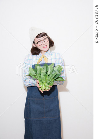 農業　女性 26318756