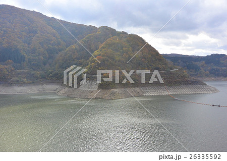 月山湖の紅葉 月山湖の紅葉 26335592