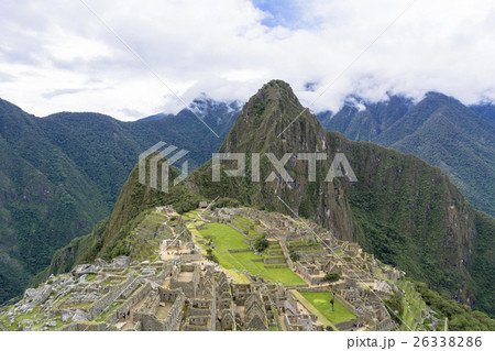 マチュピチュ遺跡とワイナピチュ山 マチュピチュ遺跡とワイナピチュ山 26338286