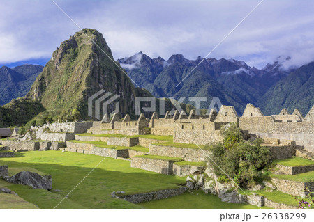 マチュピチュ遺跡とワイナピチュ山 マチュピチュ遺跡とワイナピチュ山 26338299