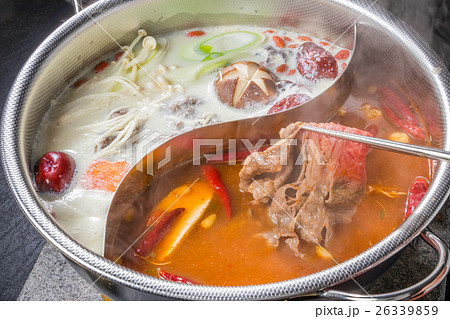 中華火鍋と専用鍋　Chinese hotpot and exclusive pan 26339859