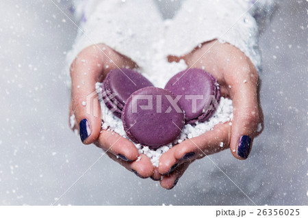 Bride hands with macarons Bride hands with macarons 26356025