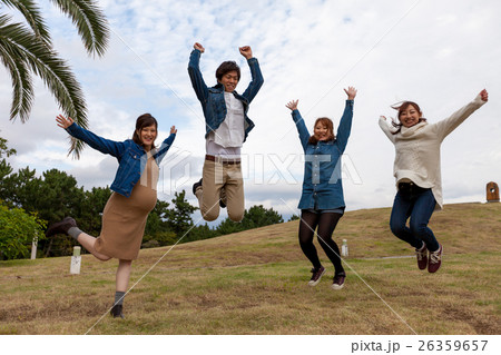 仲良し　4人 26359657