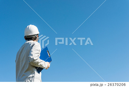 作業着の男性 26370206