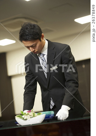 葬儀屋スタッフ 葬儀屋スタッフ 26378849