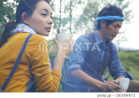 田舎暮らし 休憩する仲間たち 田舎暮らし 休憩する仲間たち 26389971