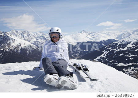 Snow vacation 26399927