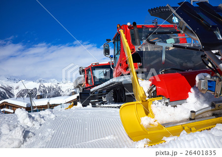 Machine for skiing slope preparations . Machine for skiing slope preparations . 26401835