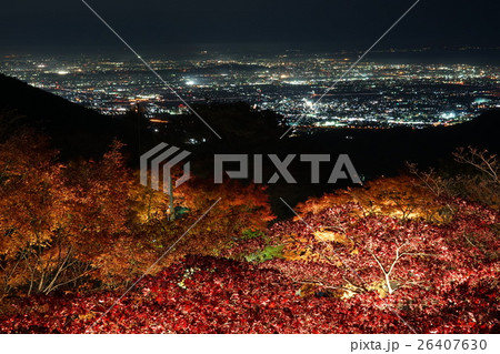 大山の紅葉と夜景 大山の紅葉と夜景 26407630