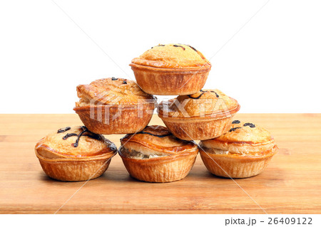 Small Savory Pie 26409122