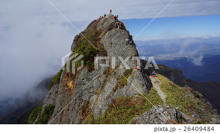 紅葉の八海山 26409484